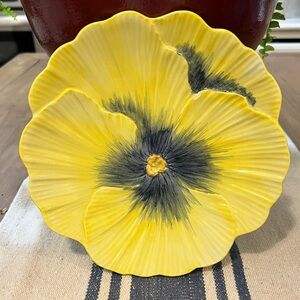 Vietra Yellow Pansy Viola Plate 8” Yellow